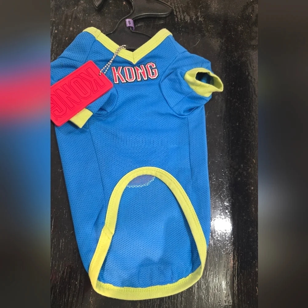 3/$20 KONG Blue Pet Shirt with Red and Yellow Accents Small
